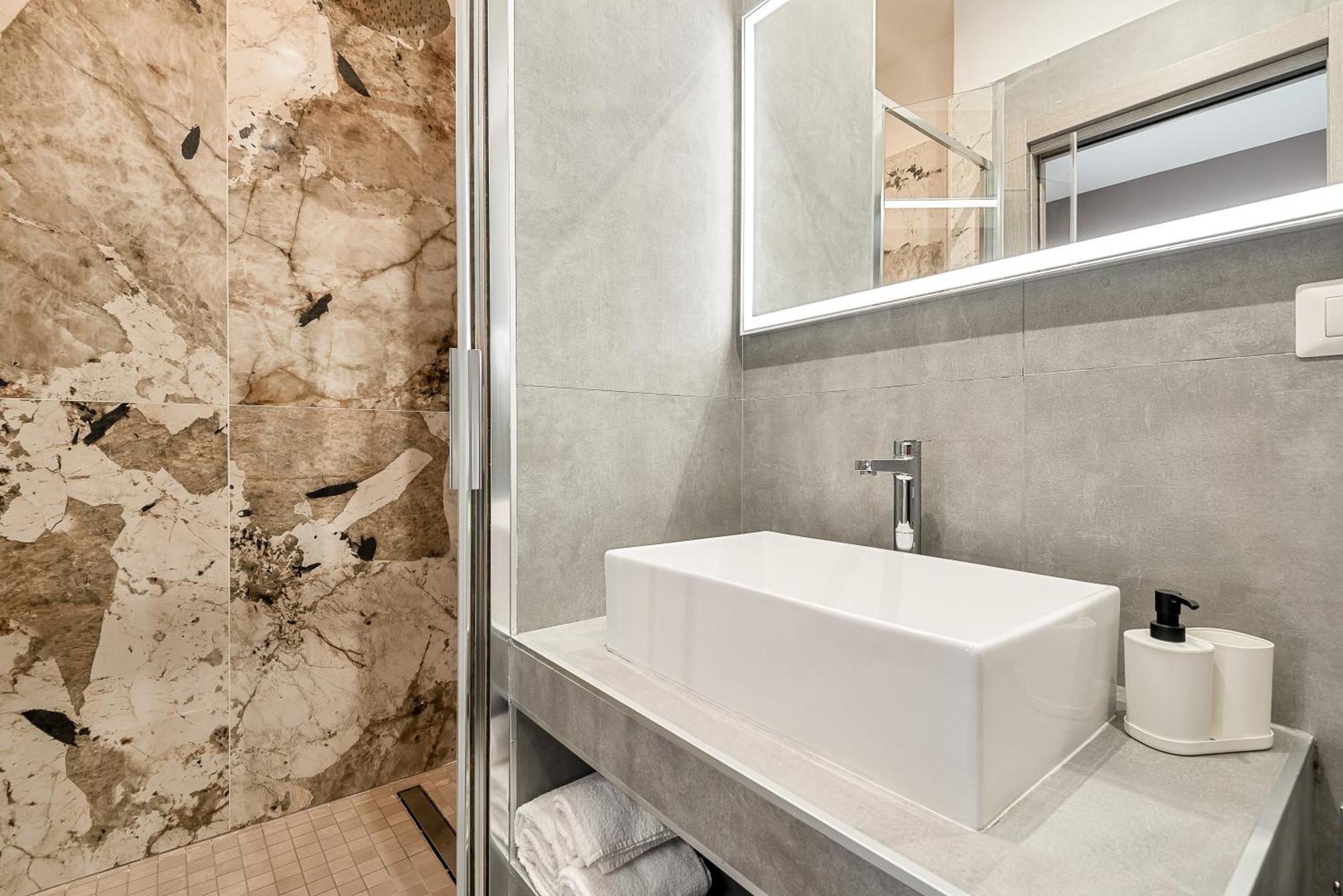 Home 501 Guest House - لا سبيتسْيا المظهر الخارجي الصورة